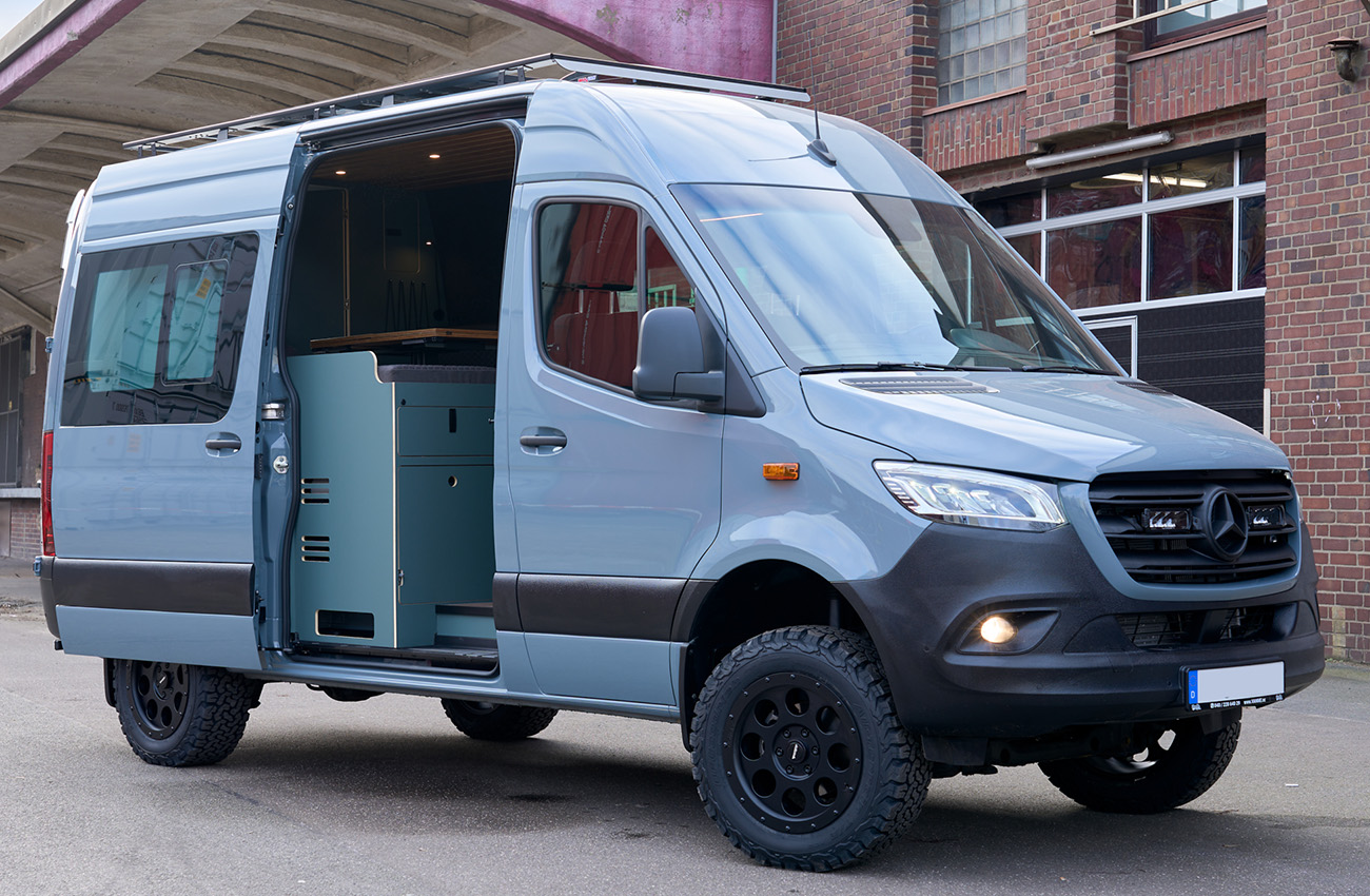 VanMe Mercedes-Benz Individual camper conversion Passenger pigeon