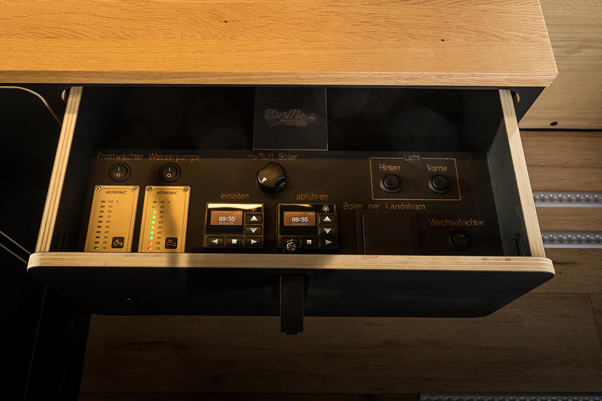 VanMe Camperausbau Drawer in which all controls and displays are located   