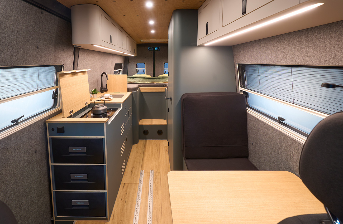 VanMe Mercedes-Benz Individual camper conversion Hulk