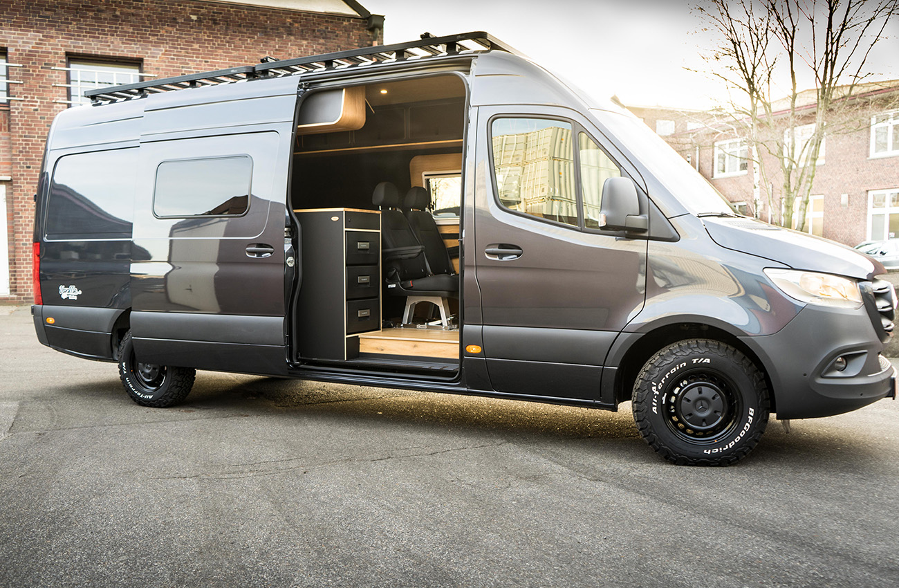 VanMe Mercedes-Benz Individual camper conversion Van in Black