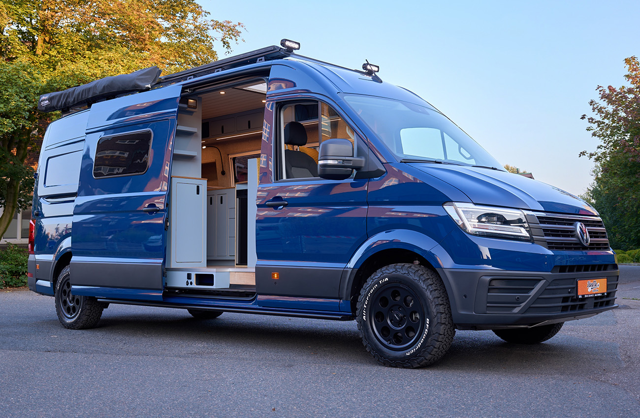 VanMe Volkswagen Individual camper conversion Blue Lobster