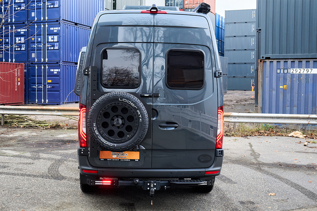 VanMe Camperausbau Das fünfte Rad am Wagen hängt bei uns am Heck und darf mit. 